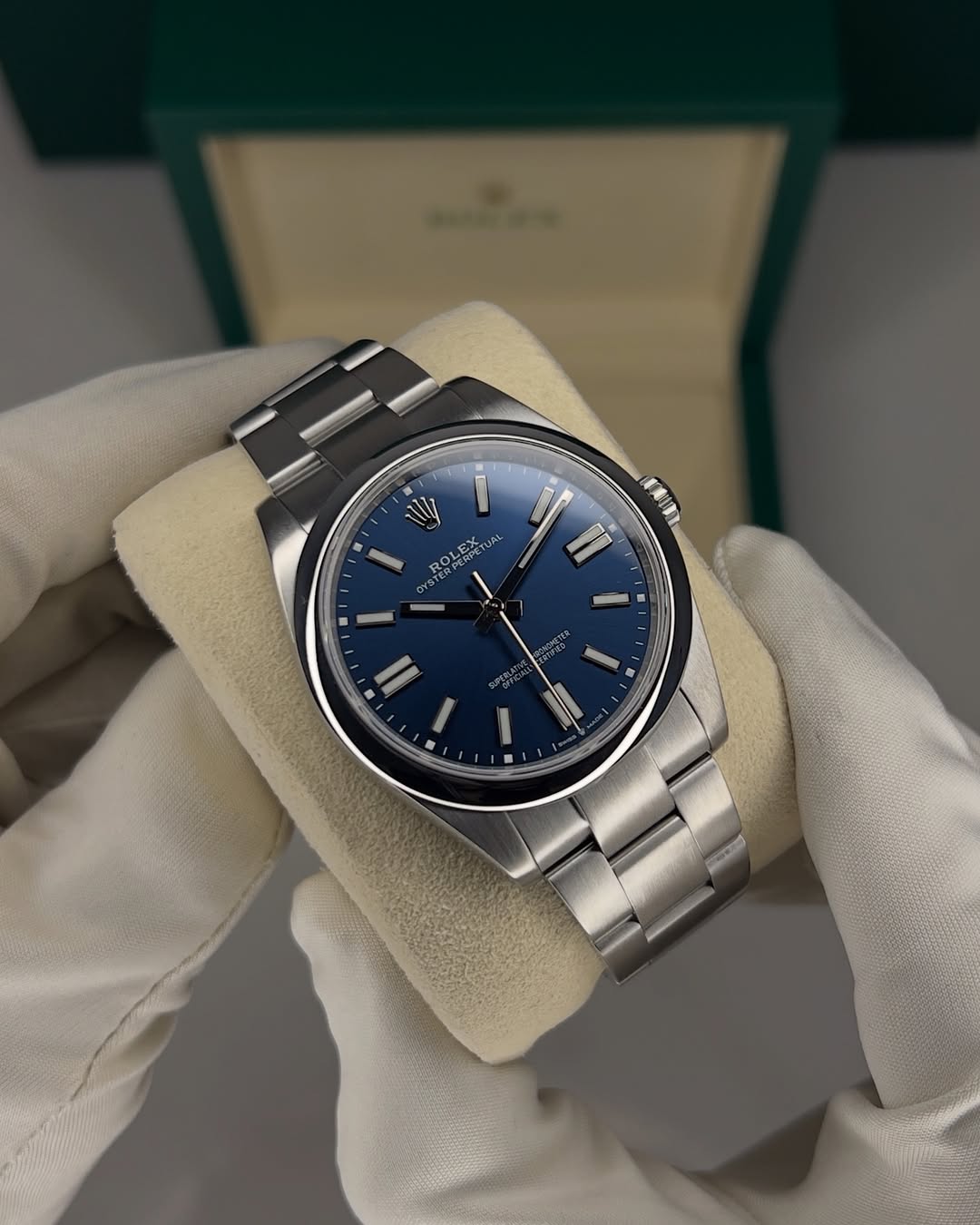 ساعة Rolex Classic لون ازرق 