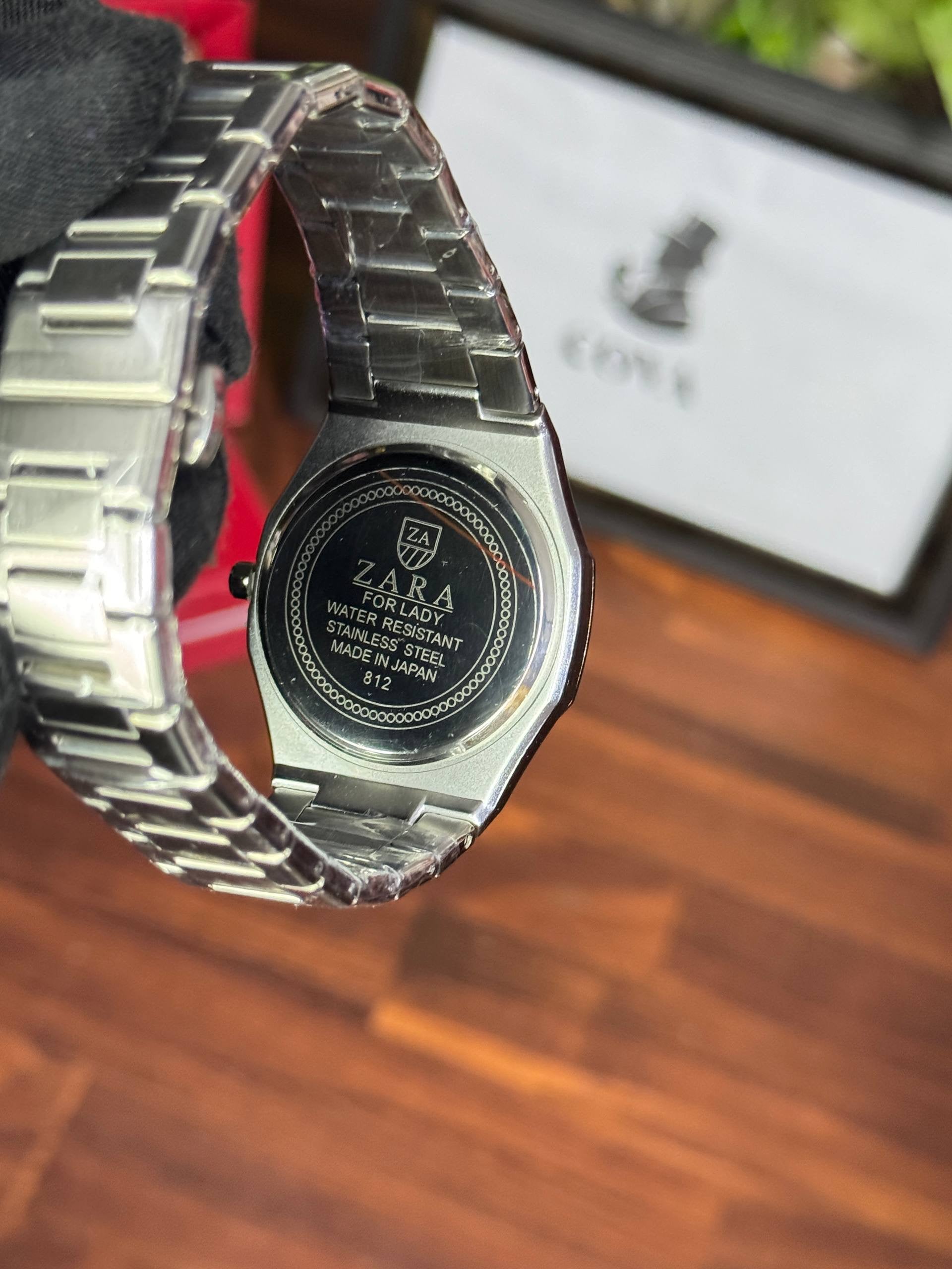 ساعتين كابلز Zara Couple Watches – with Date Display ستراب سيلفر ميناء سيلفر _اسود _ازرق