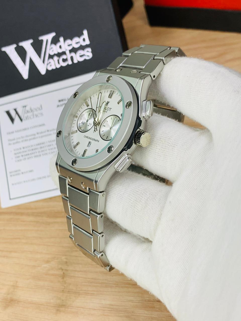 ساعة Hublot Metal  – Round Bezel لون سيلفر بالكامل