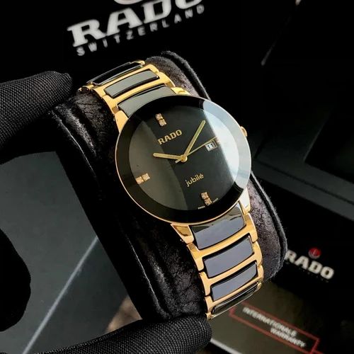 ساعة Rado Black & Gold Classic لون اسود مطعم دهبي