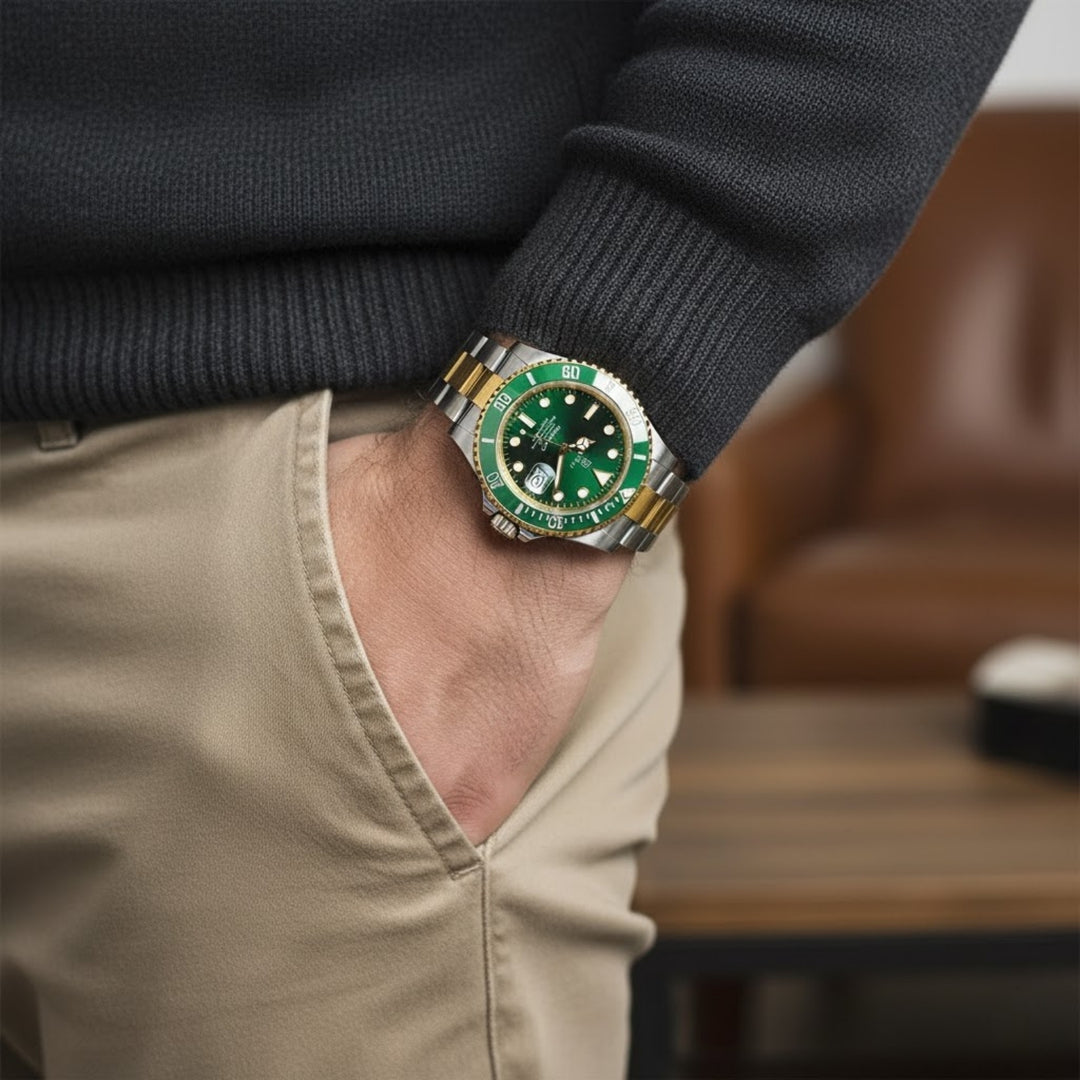 ساعة Rolex Submariner سيلفر في جولد ميناء اخضر