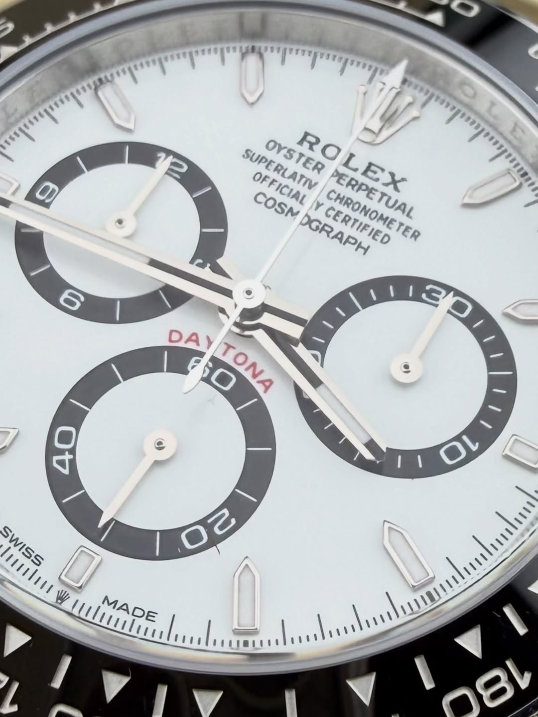 ساعة Rolex Daytona Chronograph Watch لون سيلفر بالكامل عدادات تعمل 