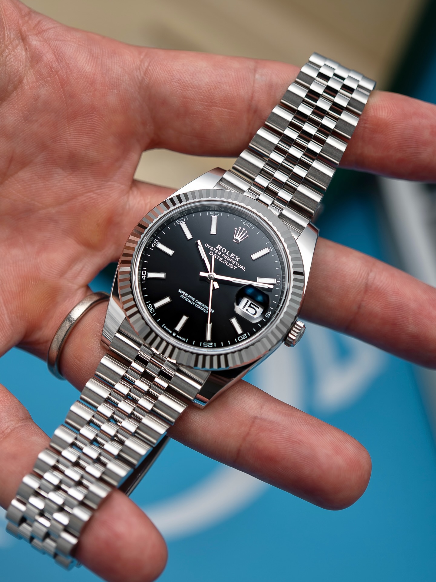 ساعة Rolex Datejust Men’s Watch شروط من الداخل سيلفر_مينا اسود وازرق واخضر وسيلفر _ ظهر شفاف