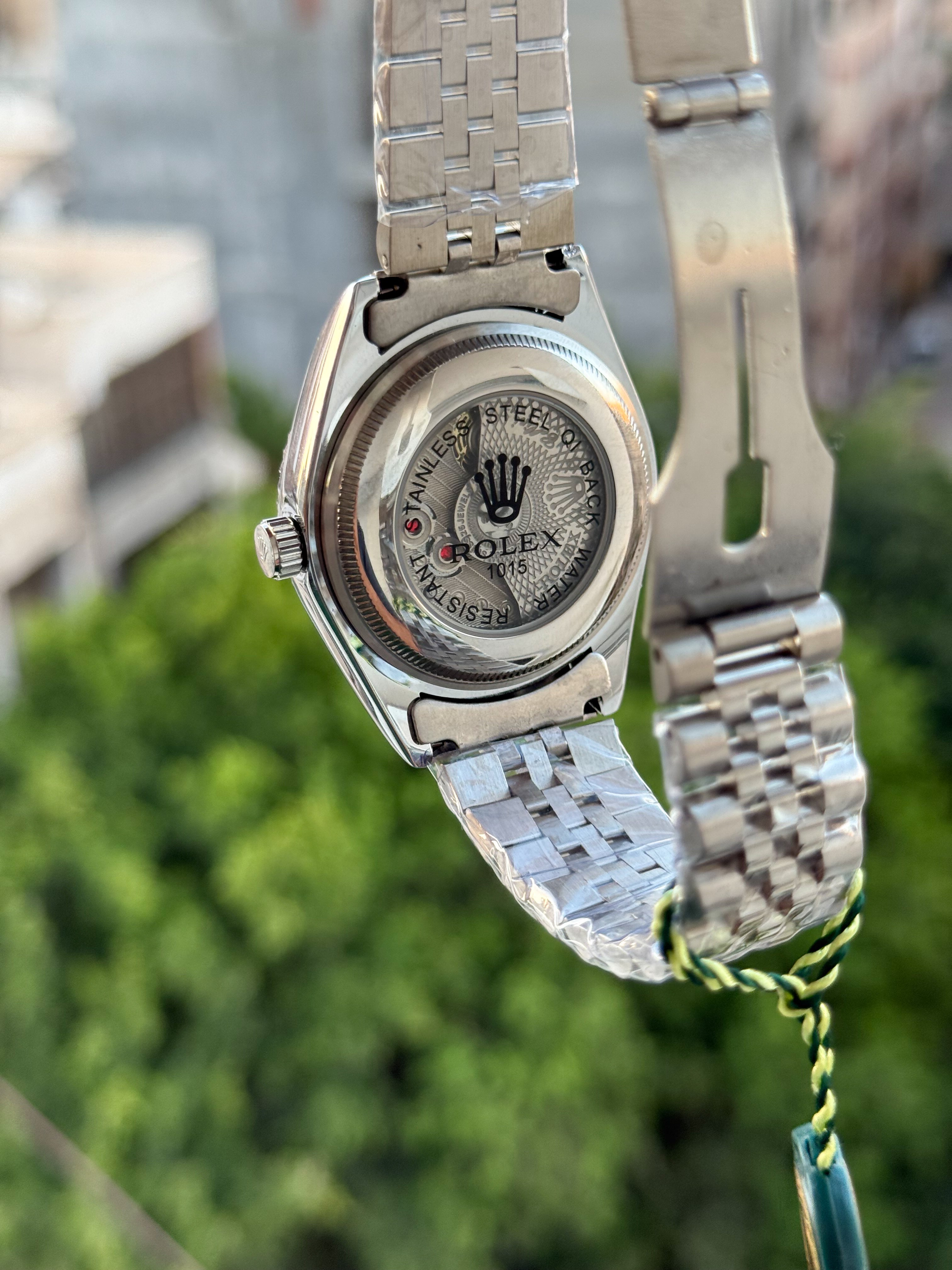 ساعة Rolex Datejust Men’s Watch شروط من الداخل سيلفر_مينا اسود وازرق واخضر وسيلفر _ ظهر شفاف