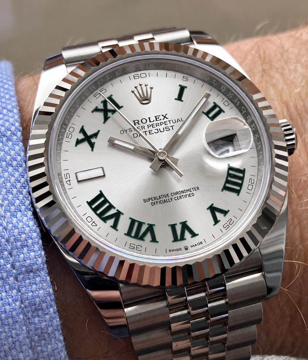 ساعة Rolex Datejust Watch – Roman Numerals & Transparent Case Back لون سيلفر وجراي
