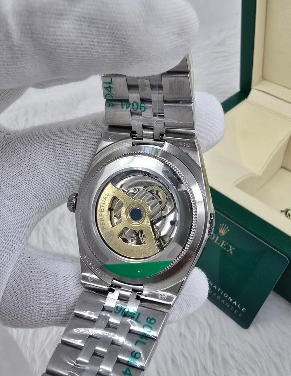 ساعة Rolex Datejust Watch – Roman Numerals & Transparent Case Back لون سيلفر وجراي