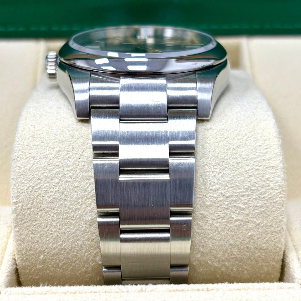 ساعة Rolex Classic لون سيلفر ميناء ابيض