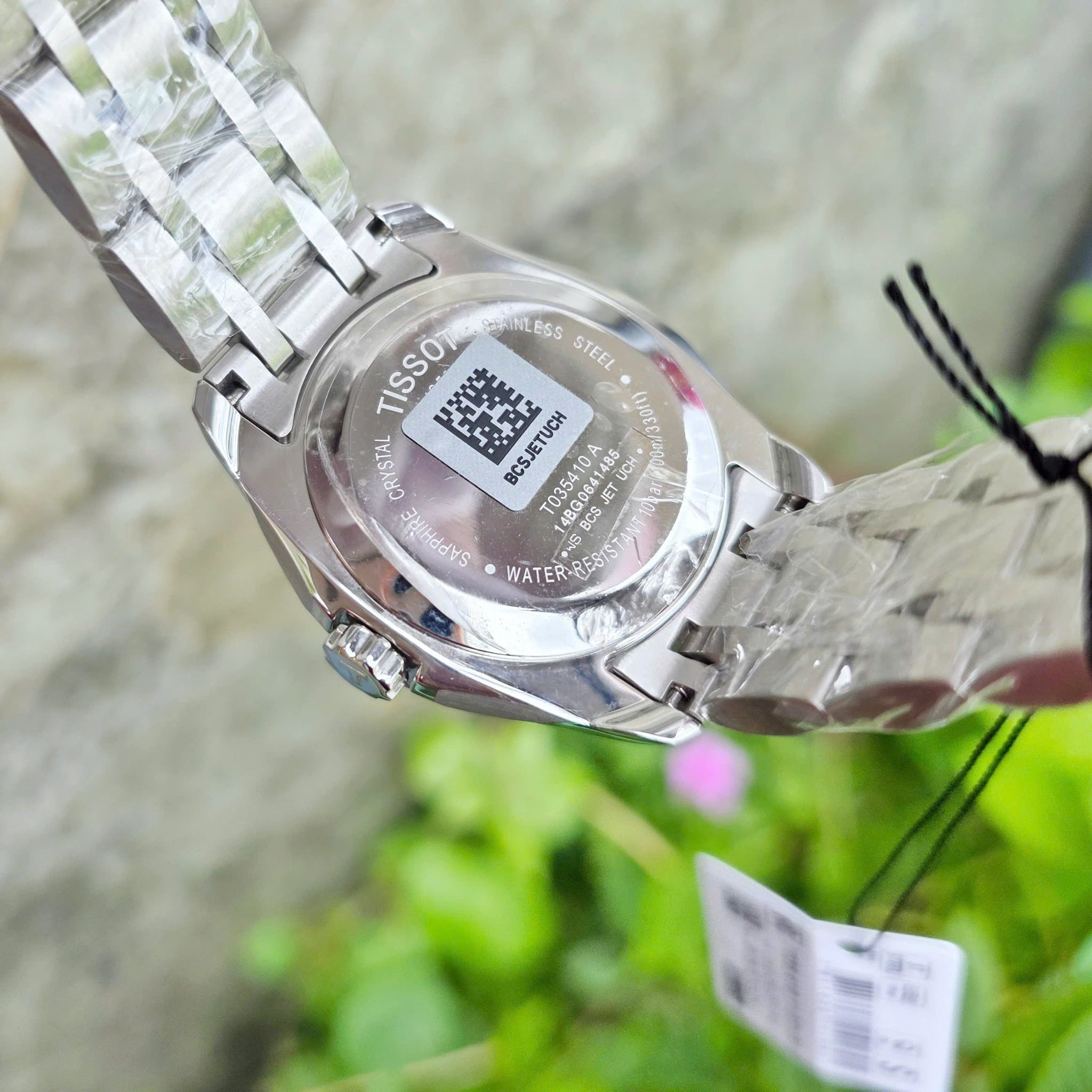 Tissot Chronograph Watch – Silver Metal Bracelet ميناء ابيض واسود