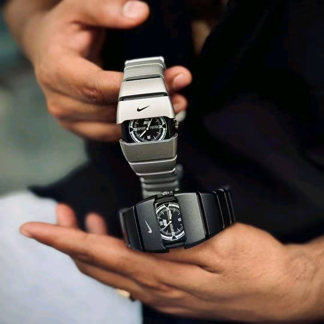 ساعة Nike Scotch Watch – Black & Silver لون سيلفر واسود