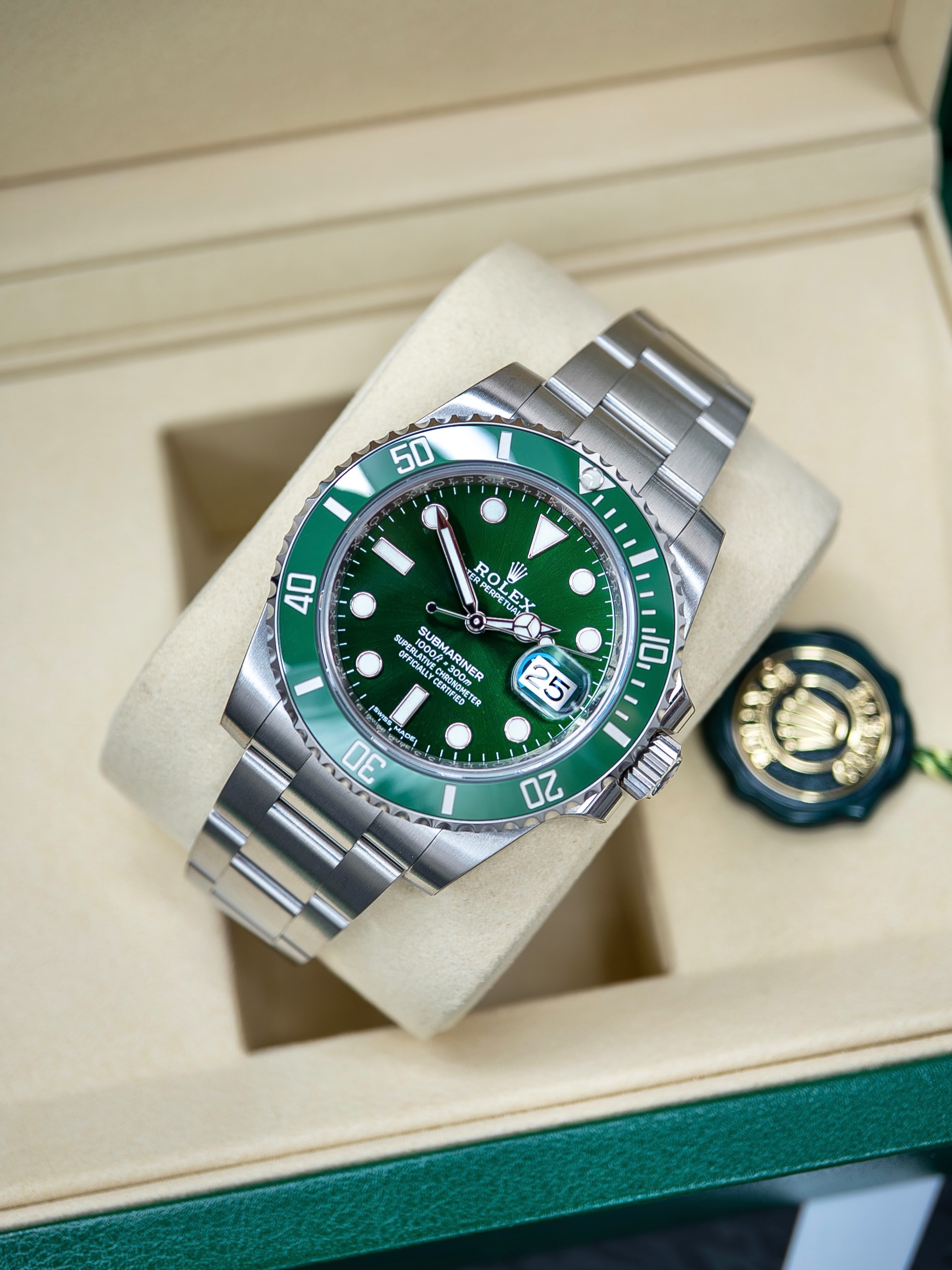 ساعة Rolex Submariner Silver Watch – Green Dial with Date